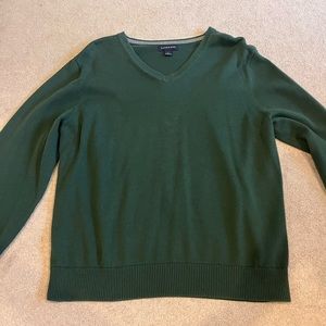 vintage dark green crewneck size L